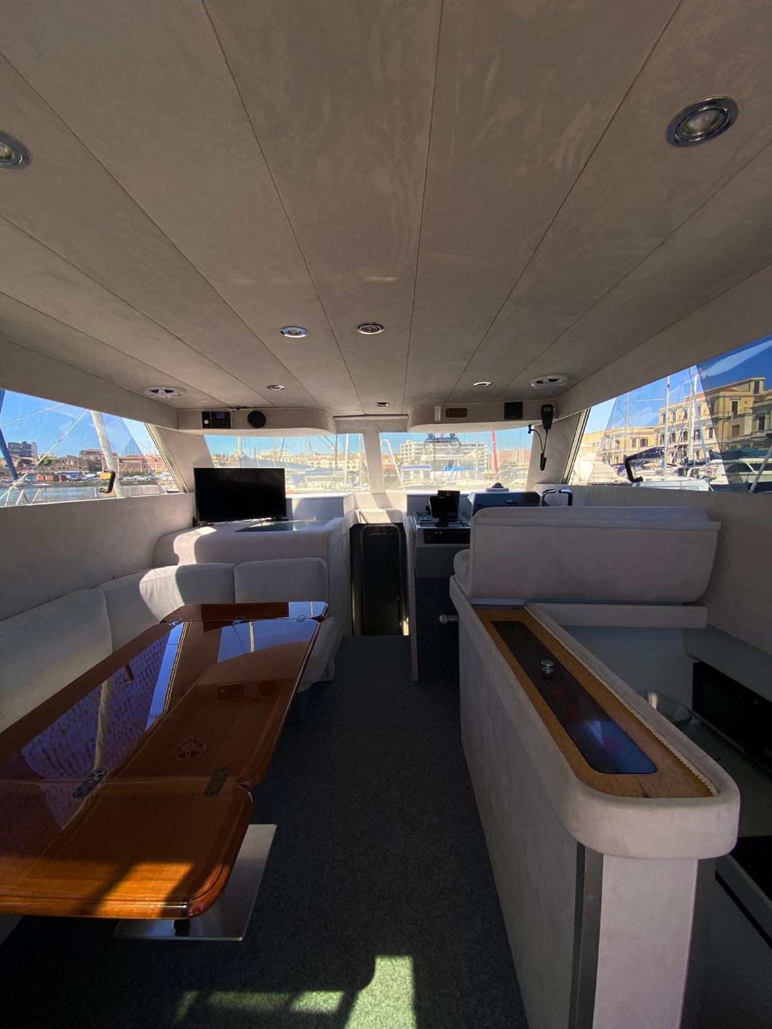 Hotel She'S Mine Yacht CTA Exterior foto