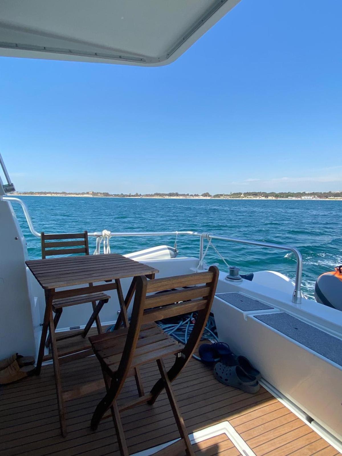 Hotel She'S Mine Yacht CTA Exterior foto